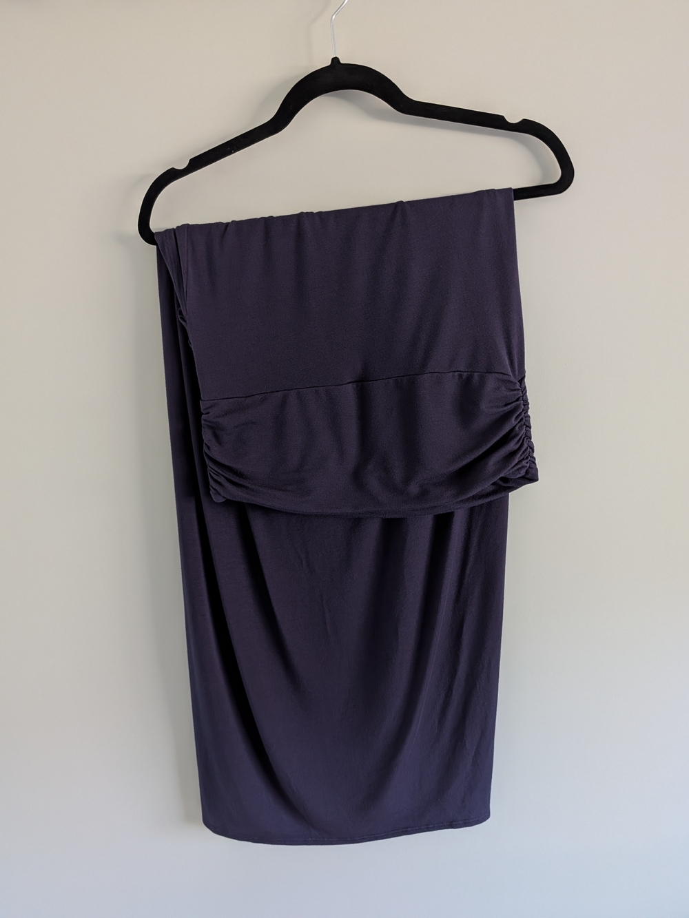 Joules Strapless Ruched Midi Dress in Plum